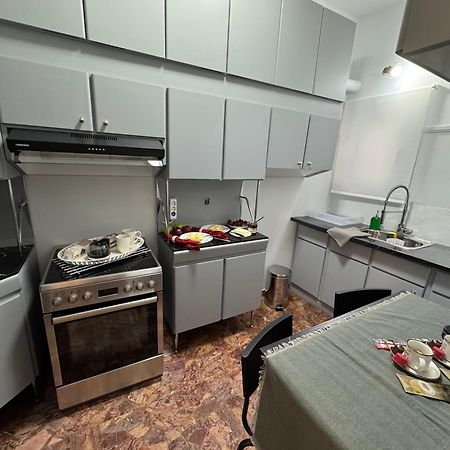 Living Near Acropolis By Sylvia Staikou 2Nd & 3D Floor Apartamento Atenas Exterior foto