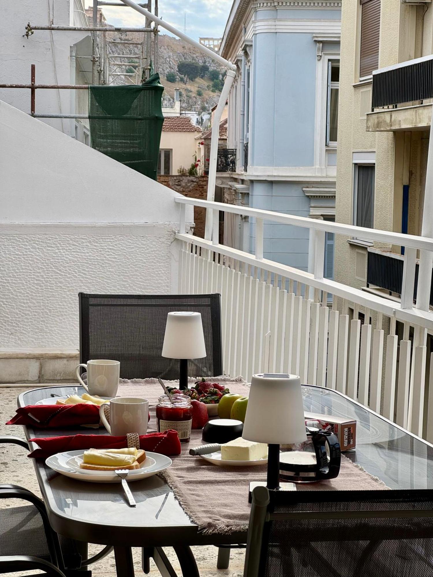 Living Near Acropolis By Sylvia Staikou 2Nd & 3D Floor Apartamento Atenas Exterior foto