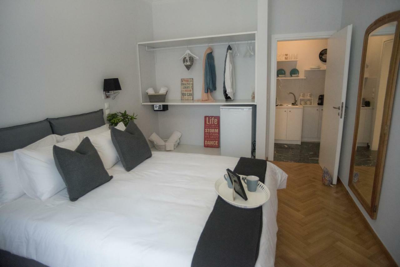 Living Near Acropolis By Sylvia Staikou 2Nd & 3D Floor Apartamento Atenas Exterior foto